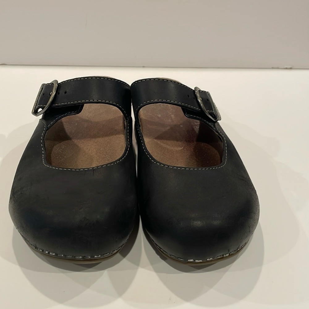 DANSKO BLACK MARY JANE CLOGS SIZE 38EURO US 7.5-8